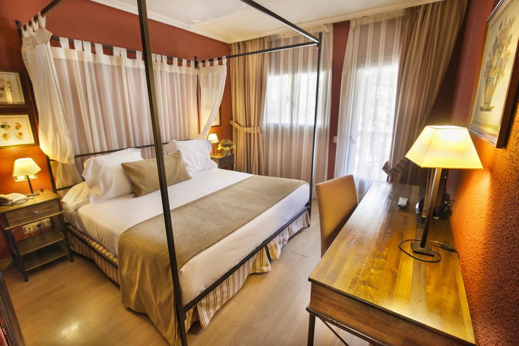 Hotel Rural Spa & Wellness Hacienda Los Robles Navacerrada Chambre photo